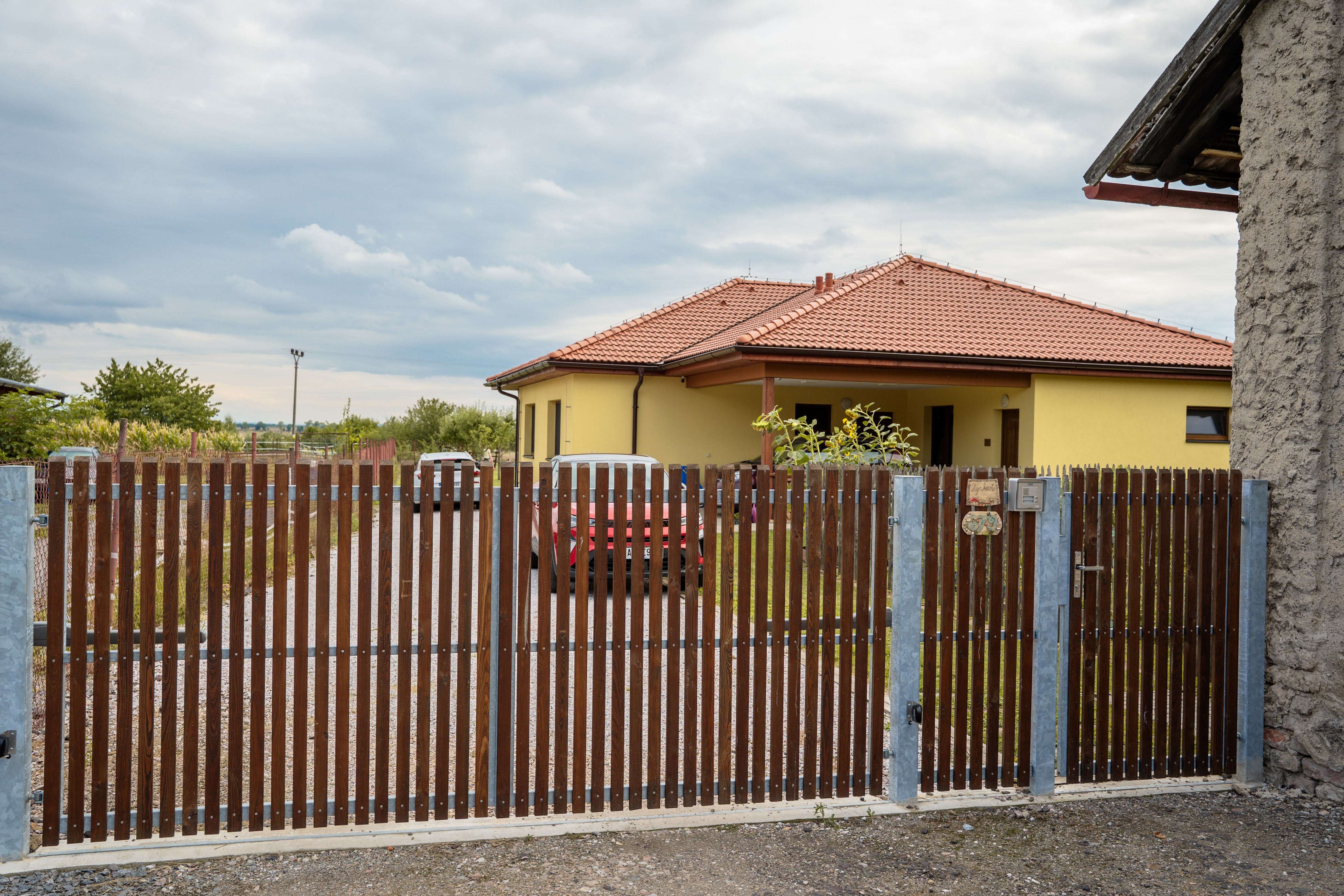 Cesta k ordinaci ve Vysoké nad Labem